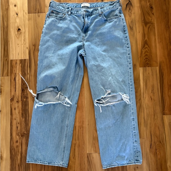 Abercrombie & Fitch Denim - Abercrombie Distressed Jeans